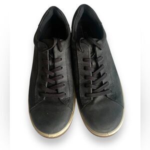 Ecco Chase II Tie Hydromax Sneaker Black Nubuck Lace Up Womens Size 40